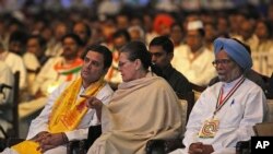 Congress Party ခေါင်းဆောင် Rahul Gandhi ၊ သူ့ရဲ့မိခင်Sonia Gandhi