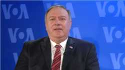 နိုင်ငံခြားရေးဝန်ကြီး Mike Pompeo VOA ဝန်ထမ်းများနဲ့ လာရောက်တွေ့ဆုံ နိုင်ငံခြားရေးဝန်ကြီး Mike Pompeo VOA ဝန်ထမ်းများနဲ့ လာရောက်တွေ့ဆုံ