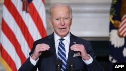 အမေရိကန်သမ္မတ Joe Biden အိမ်ဖြူတော်မှ မိန့်ခွန်းပြောကြားစဉ် (ဓာတ်ပုံ- AFP)