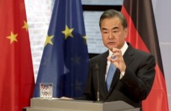 中国外长王毅在德国柏林对媒体讲话。(2020年9月1日)