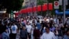 上海南京路上的行人 (2021年5月10日)