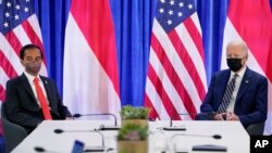 President Joe Biden meets with Indonesian President Joko Widodo