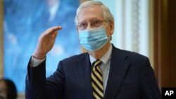 资料照:参议院多数党领袖麦康奈尔(Senate Majority Leader Mitch McConnell, R-KY)2020年9月21日在国会山发表讲话。