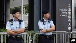 资料照:香港警察在立法会前值勤。