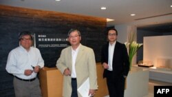 三位台湾建筑师,左起姜人伟、徐少游、曾韦豪