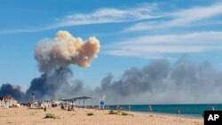 俄军在克里米亚一军事基地方向发生爆炸(资料照:2022年8月9日)