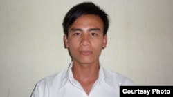 Ông Chu Mạnh Sơn hồi năm 2011, khi bị bắt vì tranh đấu cho tự do, dân chủ.