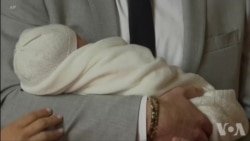 英国小王子首次与公众见面 英国小王子首次与公众见面