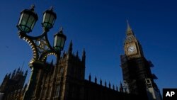 资料照片:伦敦威斯敏斯特英国议会大厦。 (2022年1月13日)