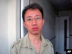 中国维权人士胡佳(2006年档案照片)