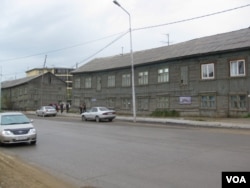 西伯利亚东部雅库特共和国首府雅库特市中心。雅库特虽拥有丰富石油,天然气和钻石资源,但仍然需要莫斯科中央财政补贴。(美国之音白桦)