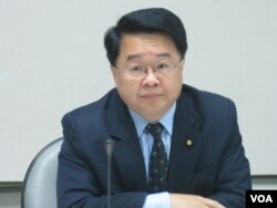 台湾在野党民进党立委吴秉叡(美国之音张永泰拍摄)