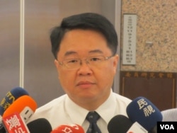 台湾在野党民进党立委吴秉叡(美国之音张永泰拍摄)