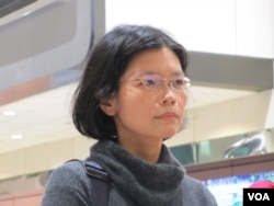 李明哲的妻子李净瑜 (美国之音张永泰拍摄)