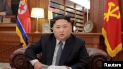 朝鲜领导人金正恩2019年1月1日在平壤发表新年致词(朝鲜中央通讯社发布)