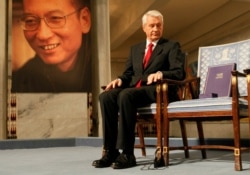 2010年诺贝尔和平奖颁奖典礼现场,主席台上的空椅子是留给刘晓波的。(2010年12月10日)