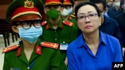 Bà Trương Mỹ Lan trong phiên tòa phúc thẩm hôm 3/12