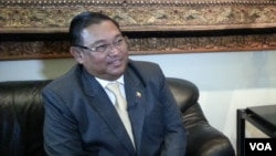 ဒီနေ့ ဒီဇင်ဘာလ ၂၂ ရက်၊ ၂၀၂၃ မှာ ထိုင်းနိုင်ငံက ကမကထပြုကျင်းပတဲ့မြန်မာ့အရေး အလွတ်သဘောဆွေးနွေးပွဲကို တက်ရောက်ခဲ့တဲ့ စစ်ကောင်စီနိုင်ငံခြားရေးဝန်ကြီးဌာန ဦးဝဏ္ဏမောင်လွင် (ယခင်မှတ်တမ်းဓာတ်ပုံ)