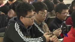 中国大学生开发出“进课堂互动神器” 中国大学生开发出“进课堂互动神器”