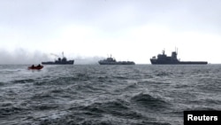 На фото - кораблі ВМС Ірану та Азербайджану під час навчань у Каспійському морі, 4 листопада 2024 р. Iranian Army/WANA (West Asia News Agency)/Handout via REUTERS