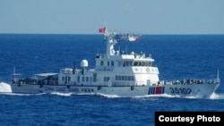 日本海上保安厅第11管区8月6日公开了当天上午拍摄到在尖阁诸岛(钓鱼岛)附近海域航行的中国海警舰艇照片。