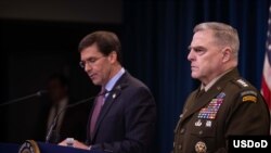 国防部长埃斯珀(Mark Esper)和美军参谋长联席会议主席米利(Mark Milley)2019年12月20日一起见记者(美国国防部照片)