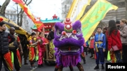 星期天世界一些大城市举行中国农历新年庆祝活动(路透社)