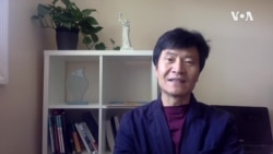 周锋锁说:“印象最深的就是天安门广场那么多人,非常兴奋,充满希望,有很多的声音发出来那种自由的滋味。” 周锋锁说:“印象最深的就是天安门广场那么多人,非常兴奋,充满希望,有很多的声音发出来那种自由的滋味。”