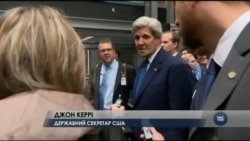 Частина підлеглих Керрі зневірились у дипломатії Обами, хочуть бомбардувань Асада. Відео Частина підлеглих Керрі зневірились у дипломатії Обами, хочуть бомбардувань Асада. Відео