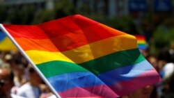 အမေရိကန်ဗဟို တရားရုံးချုပ် ဆုံးဖြတ်ချက် LGBTQ ဝန်ထမ်းများအတွက် အဓိကအောင်ပွဲ အမေရိကန်ဗဟို တရားရုံးချုပ် ဆုံးဖြတ်ချက် LGBTQ ဝန်ထမ်းများအတွက် အဓိကအောင်ပွဲ