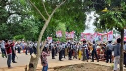ကြောကျမဲမွို့ တိုကျပှဲအတှငျး အရပျသား ထိခိုကျသဆေုံးမှု ကန့ျကှကျဆန်ဒပွ ကြောကျမဲမွို့ တိုကျပှဲအတှငျး အရပျသား ထိခိုကျသဆေုံးမှု ကန့ျကှကျဆန်ဒပွ