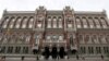 На думку деяких оглядачів, саме час провести реформи, відразу орієнтуючись на те, щоб вони сприяли інтеграції з Європейськими Союзом, кандидатом на вступ до якого Україна стала вже під час війни.