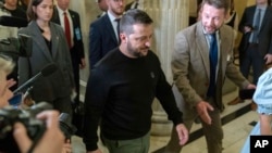 乌克兰总统弗拉基米尔·泽连斯基(Volodymyr Zelenskyy)2023年12月12日访问美国国会山。