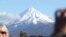 လူတယောက်လို အခွင့်အရေးရတဲ့ Taranaki တောင်