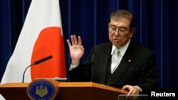 日本首相石破茂(Shigeru Ishiba)在东京的一个记者会上讲话。(2024年11月11日)