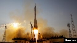 ဇူလိုင် ၇ရက်က ကာဇက်စတန်ရှိ Baikonur အာကာသစခန်းမှ Soyuz အာကာသယာဉ် ထွက်ခွာနေစဉ်။ (ဓါတ်ပုံ- Reuters)