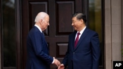 美国总统拜登与中国领导人习近平在加州费罗丽庄园举行双边会谈。(2023年11月15日)