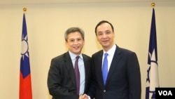 美国在台协会处长梅健华与国民党主席朱立伦会面。 (照片来源:国民党)