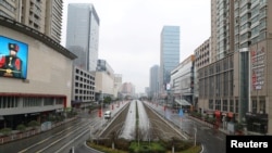 中国湖北武汉在新型冠状病毒疫情爆发后春节期间的街道。(2020年1月26日)
