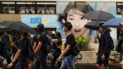 香港银发族警总静坐抗议 全港周日继续遍地开花抗争 香港银发族警总静坐抗议 全港周日继续遍地开花抗争