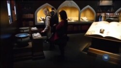 Український переклад першої книги про Гаррі Поттера – на виставці у Британській бібліотеці в Лондоні. Відео Український переклад першої книги про Гаррі Поттера – на виставці у Британській бібліотеці в Лондоні. Відео