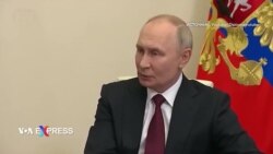 Putin trâng tráo chào bán khoáng sản đất hiếm của Ukraine như thể là của Nga sở hữu Putin trâng tráo chào bán khoáng sản đất hiếm của Ukraine như thể là của Nga sở hữu