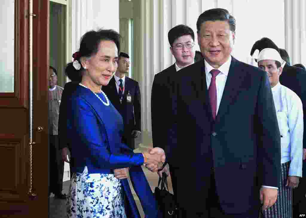 တရုတ်သမ္မတ Xi Jingping နဲ့ နိုင်ငံတော်အတိုင်ပင်ခံ ဒေါ်အောင်ဆန်းစုကြည်တွေ့ဆုံ 