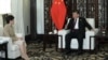 中国国家主席习近平在上海接见香港特首林郑月娥。(2019年11月4日)