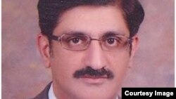 نوي نومول شوي اعلی وزیر مرادعلي شاه سره دا وخت د خزانې وزارت په لاس کې دی . د هغه پلار عبدالله شاه هم د صوبې اعلی وزیر پاتې شوی ؤ .