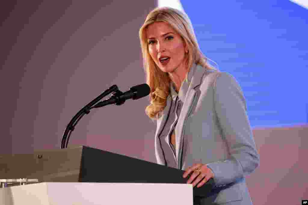 美国总统特朗普的女儿伊万卡在利雅得的Tweeps 2017社交媒体论坛上讲话(2017年5月21日)