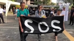 香港银发族促请英美关注香港警暴问题 香港银发族促请英美关注香港警暴问题