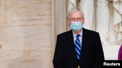 ရီပတ်ဘလစ် အမတ် Mitch McConnell