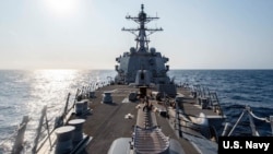 美国伯克级驱逐舰“麦克坎贝尔”号(USS McCampbell) 2020年5月13日行经台湾海峡(图片来源:美国太平洋舰队脸书)