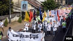 ဆေးနှင့်ဆေးနှီးနွယ်တက္ကသိုလ်များ သပိတ်စစ်ကြောင်း။
